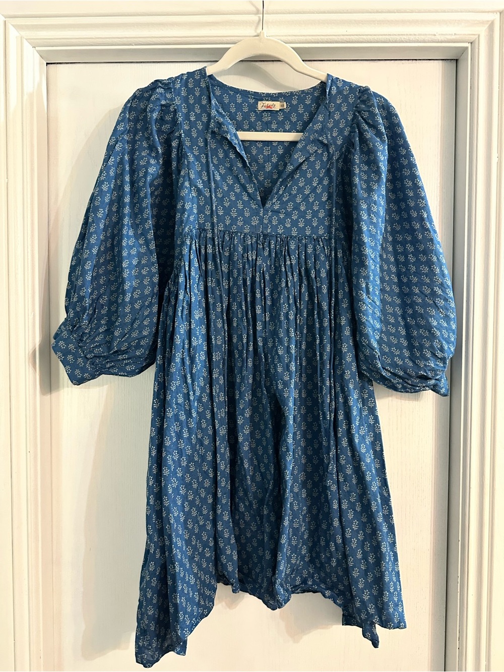 Faherty Blue Floral Print V-Neck Blouse